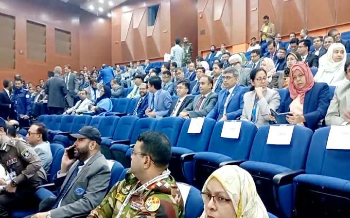 ডিসি-এসপিদের সঙ্গে বৈঠকে নির্বাচন কমিশন